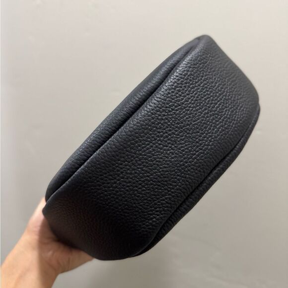 Hand-Tooled & Deer Texture Cowhide Handmade Kisslock Round Bag, Multi Use Style - Picture 14 of 16